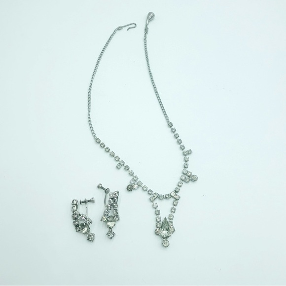 Vintage Clear Crystal Rhinestone Dainty Dangles Necklace Earrings Sets - Picture 8 of 11